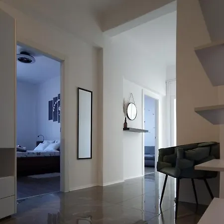 Апартаменты Mc Centar Apartman Пула