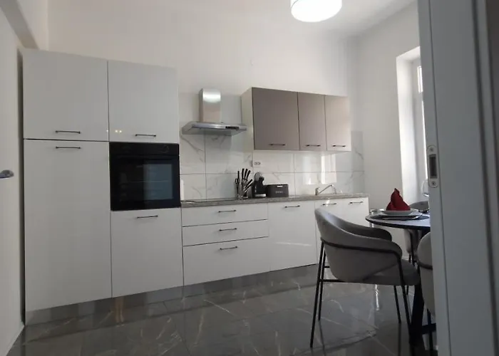 아파트 Mc Centar Apartman 풀라