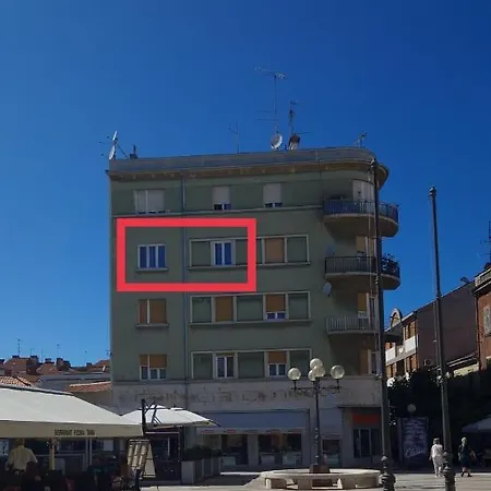 Mc Centar Apartman Appartamento Pola