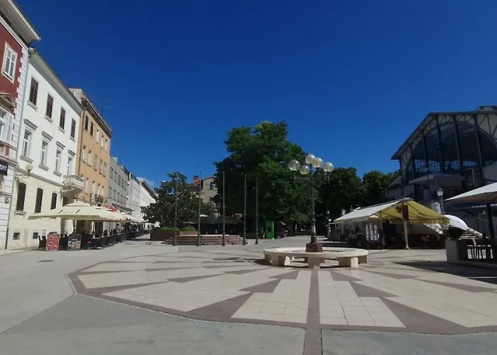 Mc Centar Apartman Διαμέρισμα Πούλα